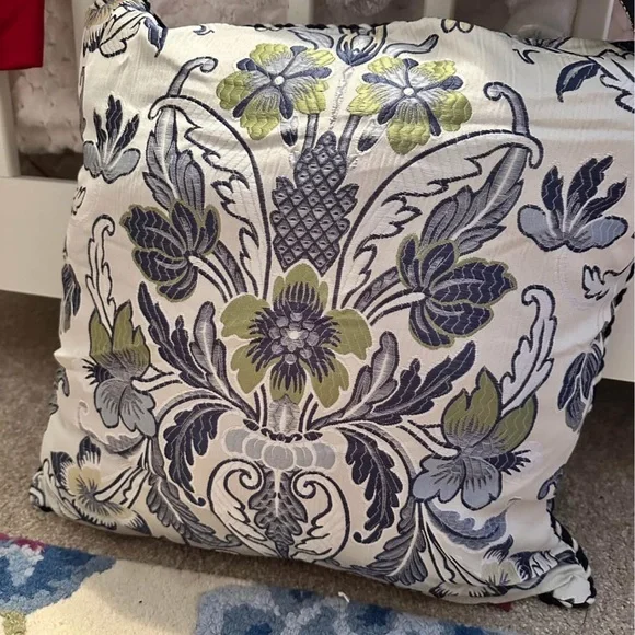 Elegant Floral Duvet Cover Set in Blue and Green; used for two months.